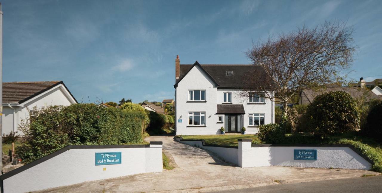 Ty Ffynnon B&B Penally Exterior photo